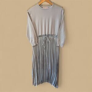 Gray Knit Pleated Midi Dress Size 22